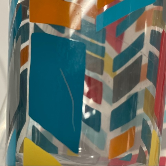 RE “Room Essentials” by Target Bin with Fitted Top and Tumbler / Plastic Glass - Picture 6 of 13